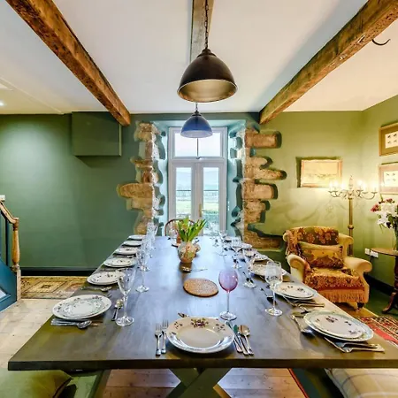 7 Bed In Workington Oc-77660 Nyaraló