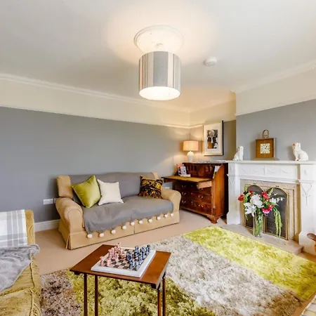 בית נופש 7 Bed In Workington Oc-77660 *