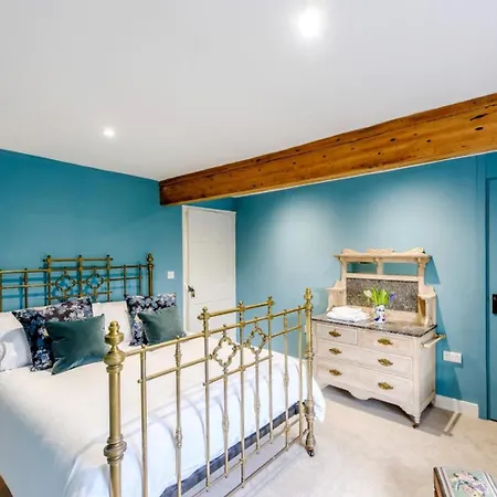 בית נופש 7 Bed In Workington Oc-77660